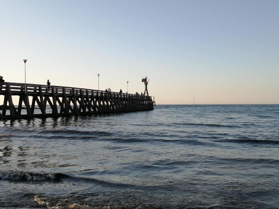 Plage Et La Mer Tres Proche Courseulles-sur-Mer Zewnętrze zdjęcie